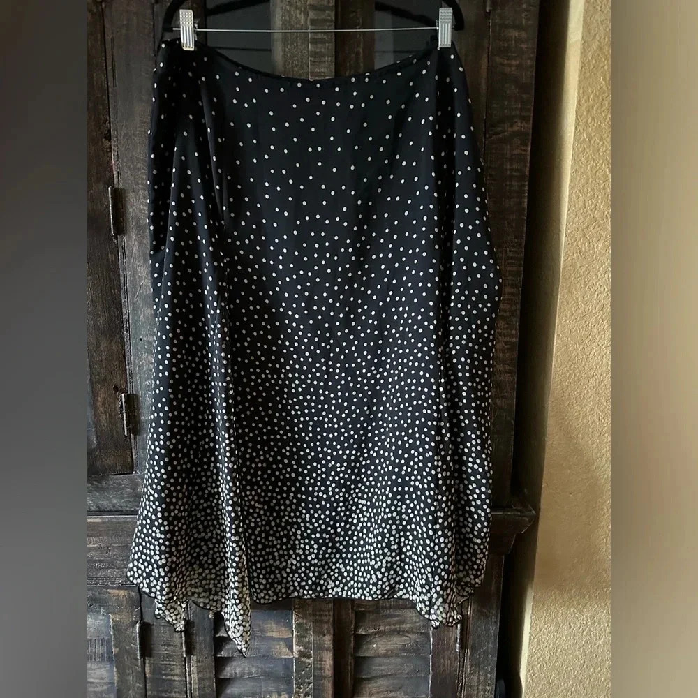 Apostrophe' Woman’s Skirt - Layered with Polka Dots 20 W EUC